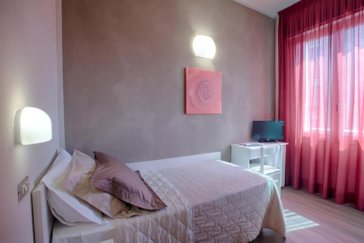 Hotel Columbia Bellaria-Igea Marina Værelse billede