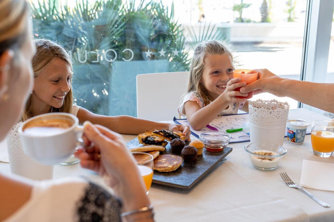Hotel Columbia Bellaria-Igea Marina Eksteriør billede